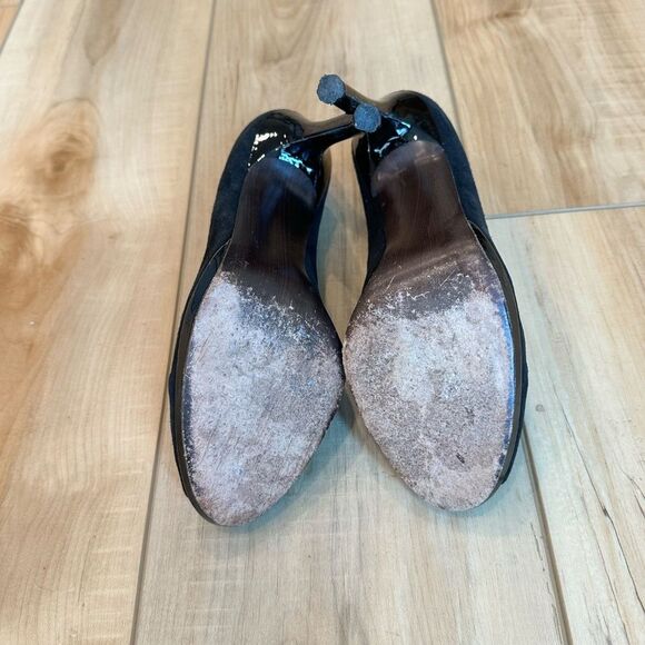 Stuart Weitzman Black Suede Heels Peep Toe Criss Cross Size 7.5 - Picture 8 of 16